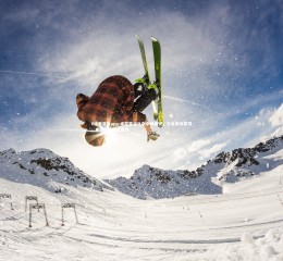 V体育官方app-申花客战北京中赫国安，力争客场赢球，申花战胜国安集锦